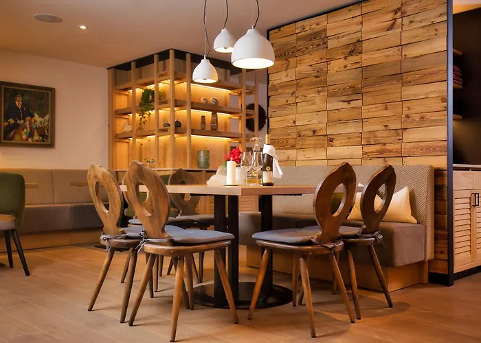 Hotel Amberger Hof 3*